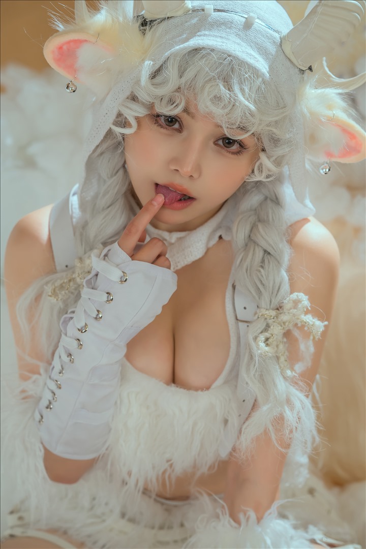 七月喵子 NO.029 幻想兽娘集-日食本-伊卡[22P-227M]10504