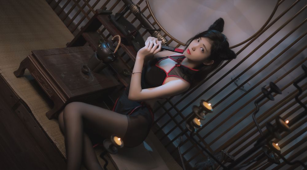 南桃Momoko-黑旗袍7490