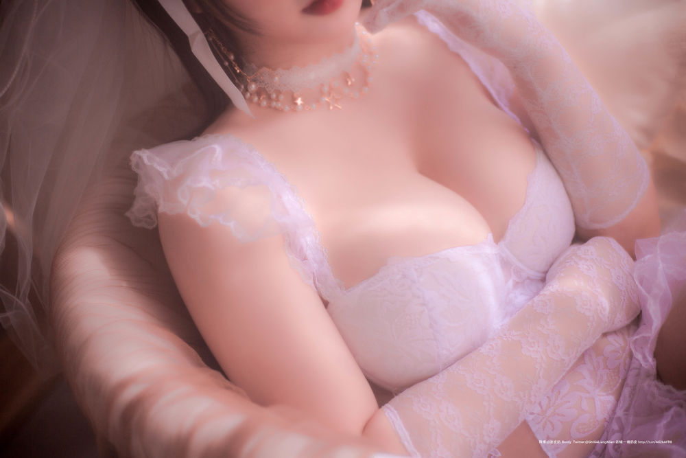 周叽是可爱兔兔-朦胧婚纱9201