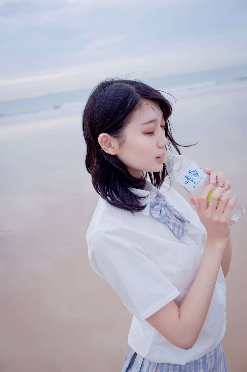 周叽是可爱兔兔-海边9292