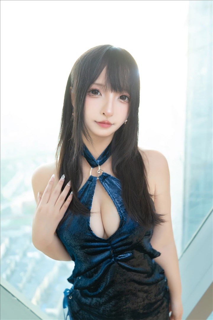 清纯玉女@神楽板真冬 VOL.147 蓝衣旗袍[75P-2V-235.8M]12144