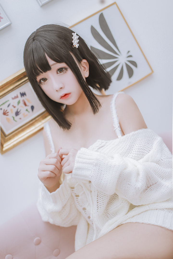 童颜波涛汹涌Coser@日奈娇 NO.025 毛衣私房[42P／292MB]13902