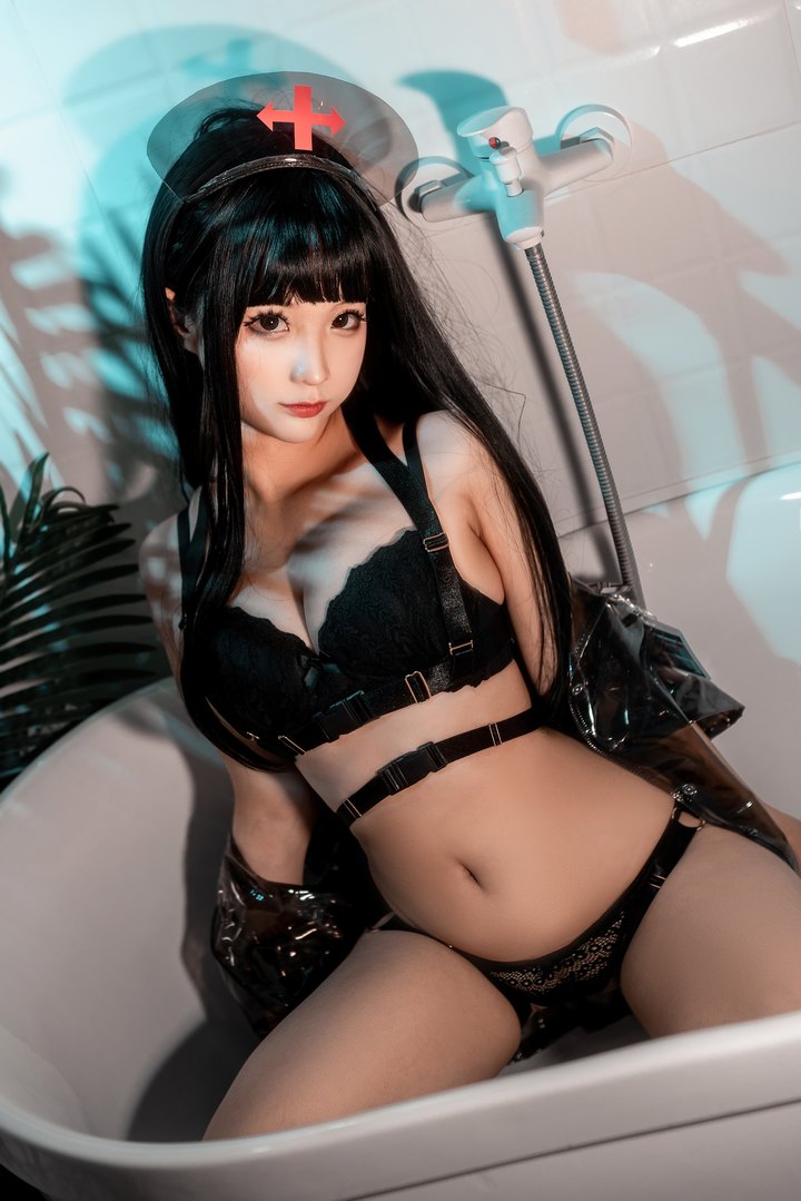 Cos蠢沫沫 VOL.148 胶衣护一士 黑[40P／492MB]12666