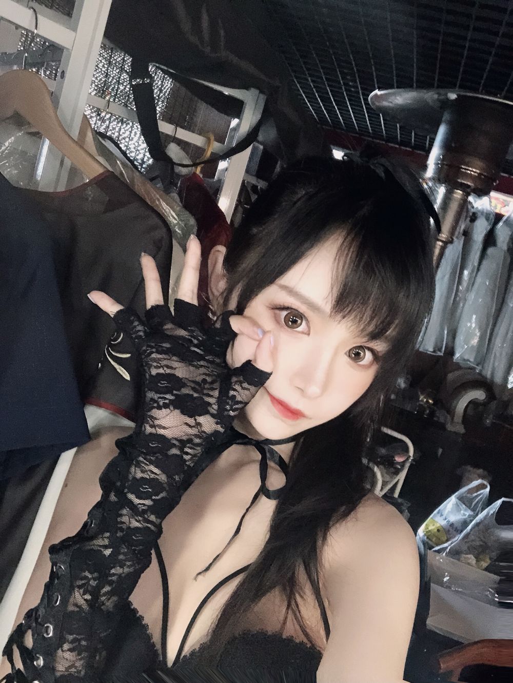魅力再升级！shika小鹿鹿妄想天国黑夜中的精灵舞步让人心动不已！-绅士乐园