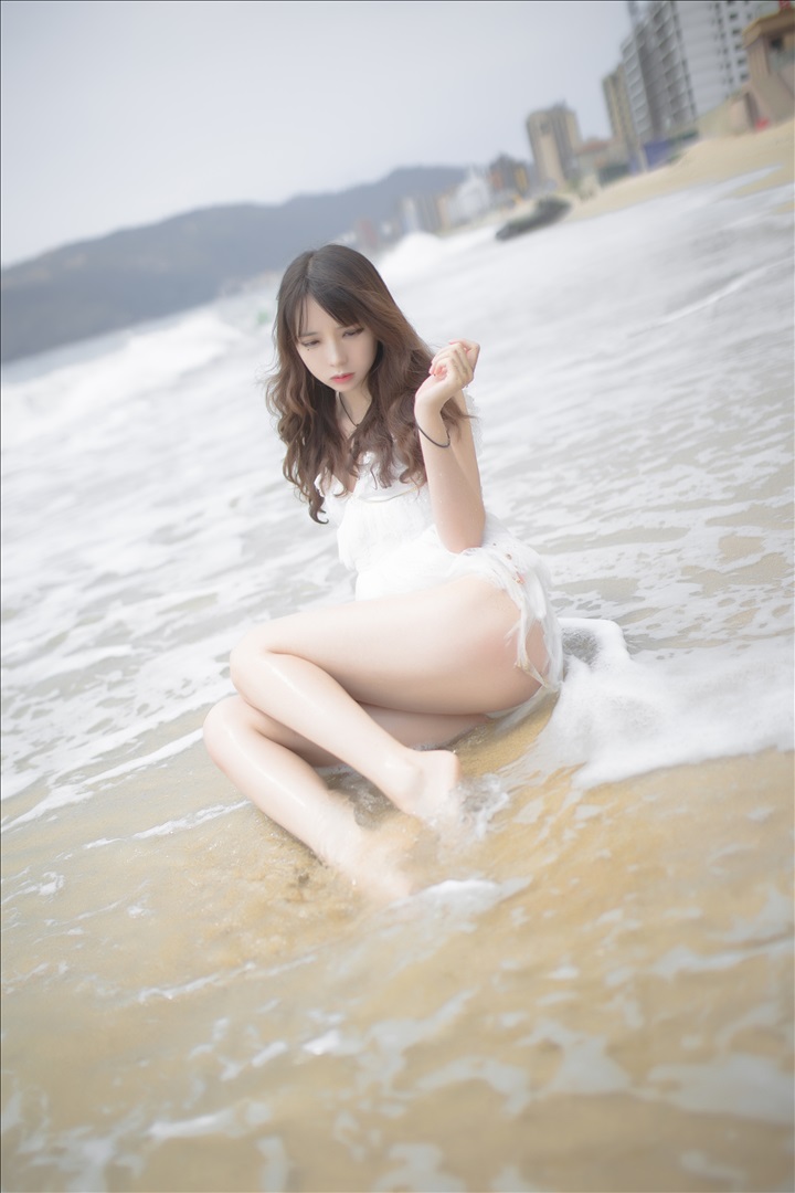 东北妹纸少女coser 疯猫Ss疯了个猫  VOL.121 海滩黄颜色11733