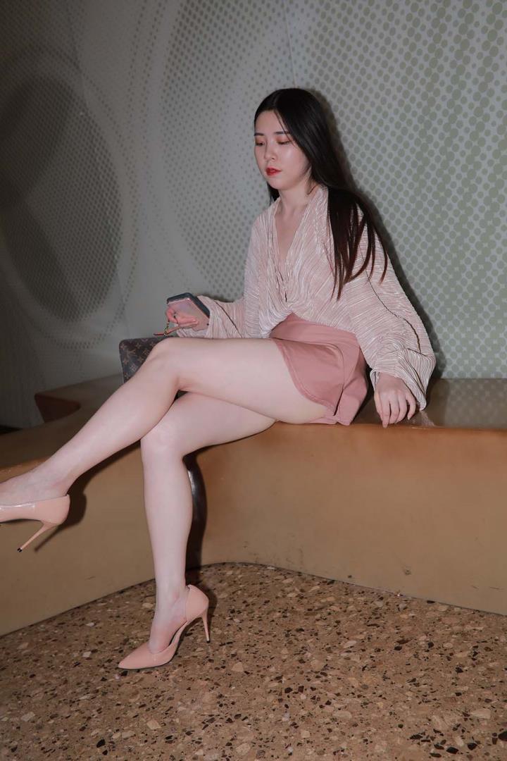 eliza喵喵小姐姐全集：迷人的越南妖精的角色扮演之旅-绅士乐园